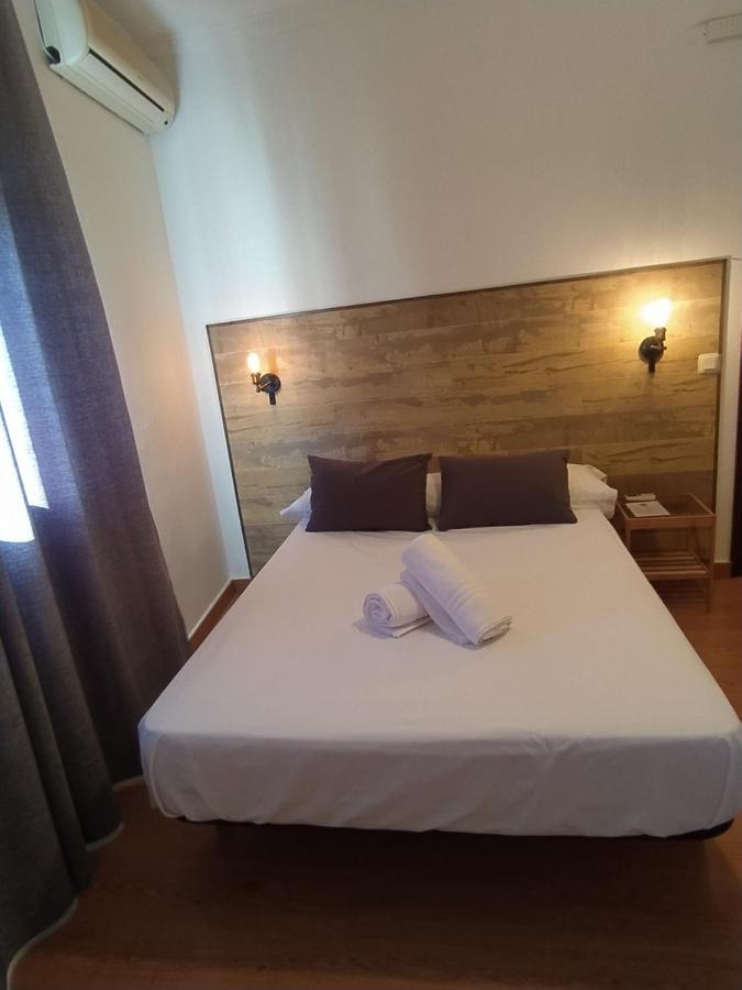 Hostal El Pinar مونتيهمورتو المظهر الخارجي الصورة