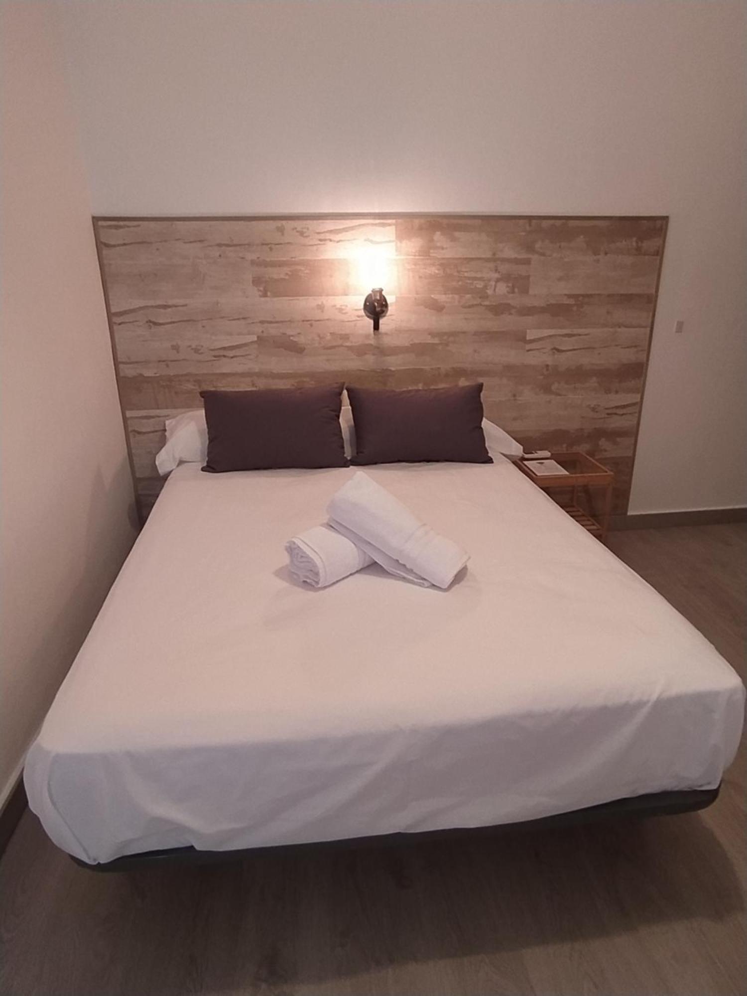 Hostal El Pinar مونتيهمورتو المظهر الخارجي الصورة